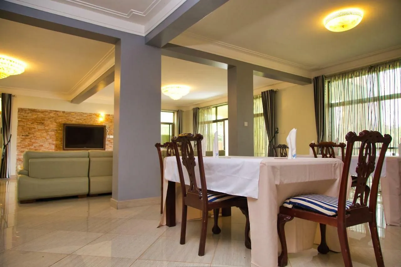 Lakepoint Villa Entebbe 3*,